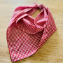 bandana rouge et blanc motif carreaux
