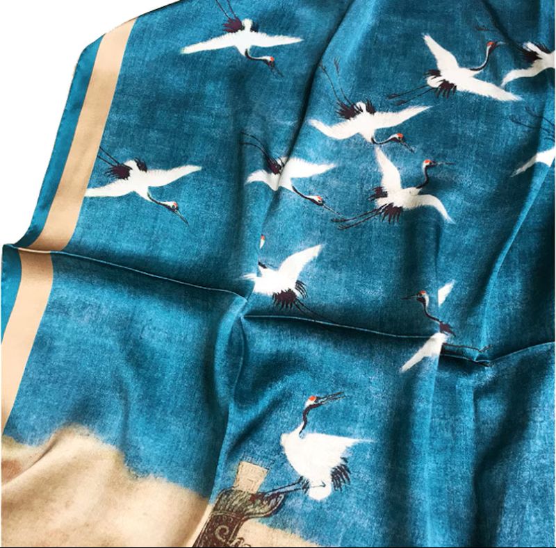 Foulard carré soie Poésie Japonaise Grues